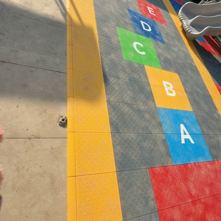 Piso Esportivo Profissional de - Outdoor Sport Court Tiles avaliação e preço